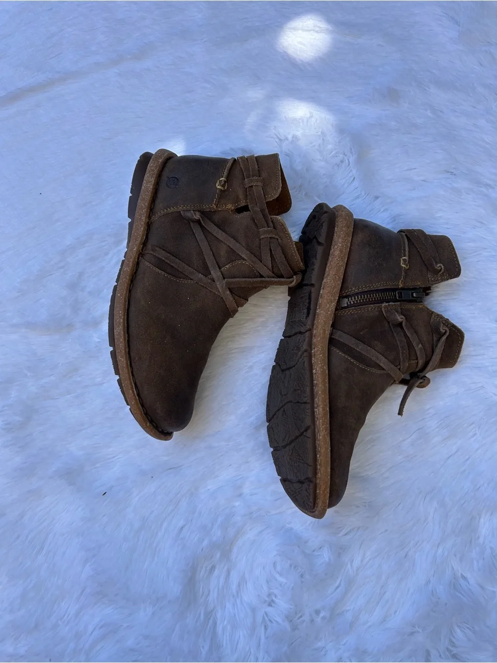 Women’s Tarkiln Chukka Boots by Børn® size 8M
